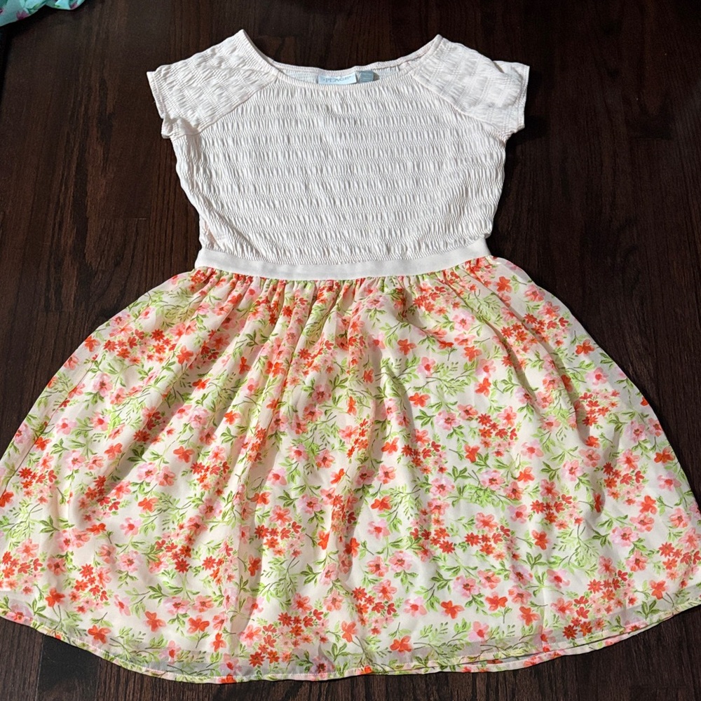 NWOT:: Floral children’s place Kids Dress